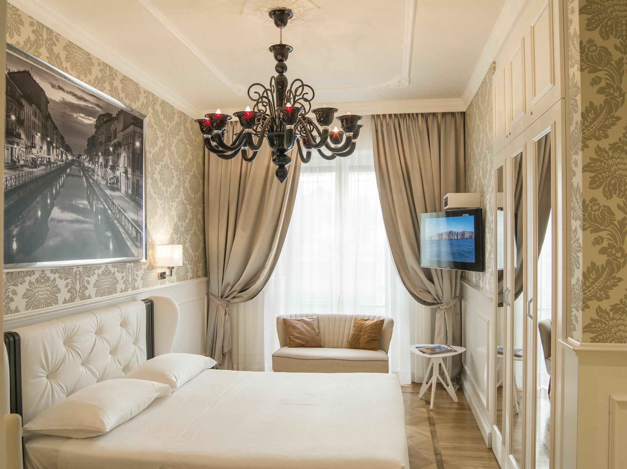Duomo Rooms Милан Экстерьер фото